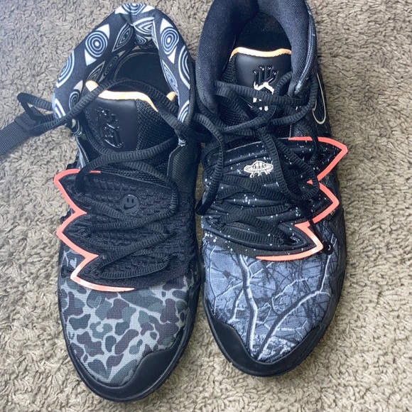 nike basketball shoes